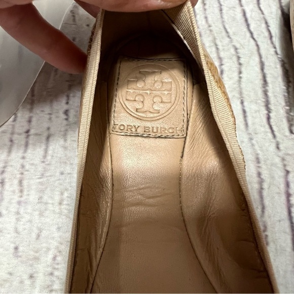 Tory Burch Beige Flats - Picture 11 of 14